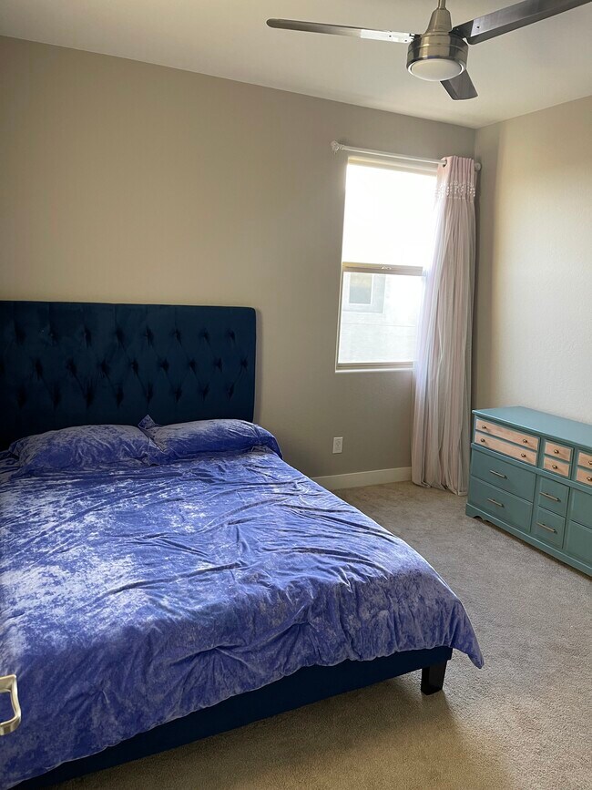 Building Photo - 2741 S Gordon