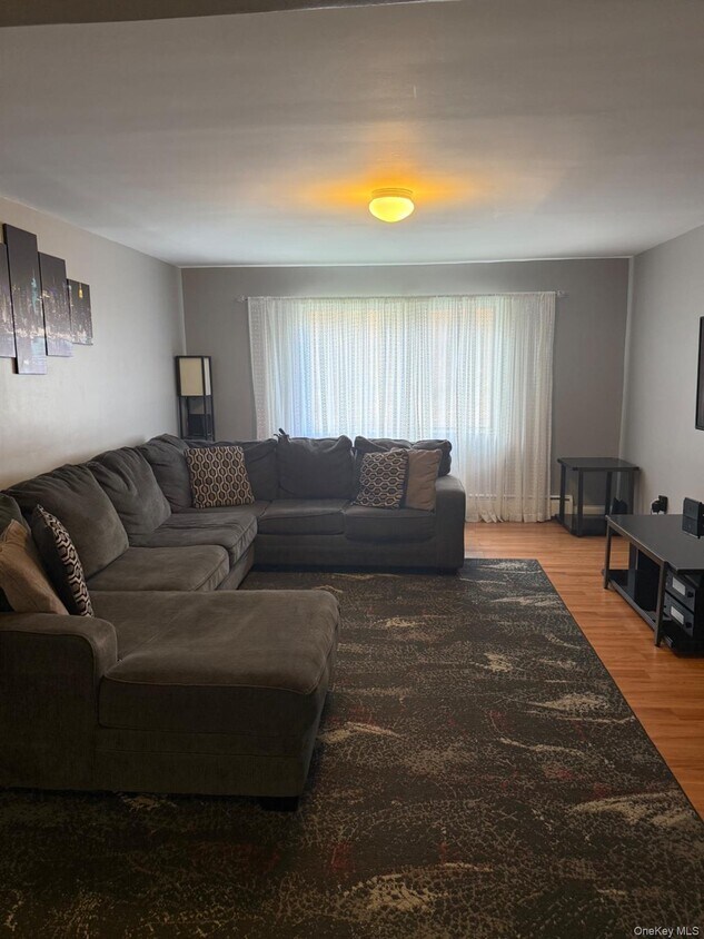 Foto principal - 42 Tanager Rd