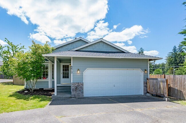 Foto del edificio - Exquisite 3-bedroom, 2-full bath Home in Puyallup