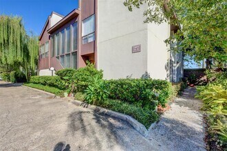 Building Photo - 2409 Bering Dr