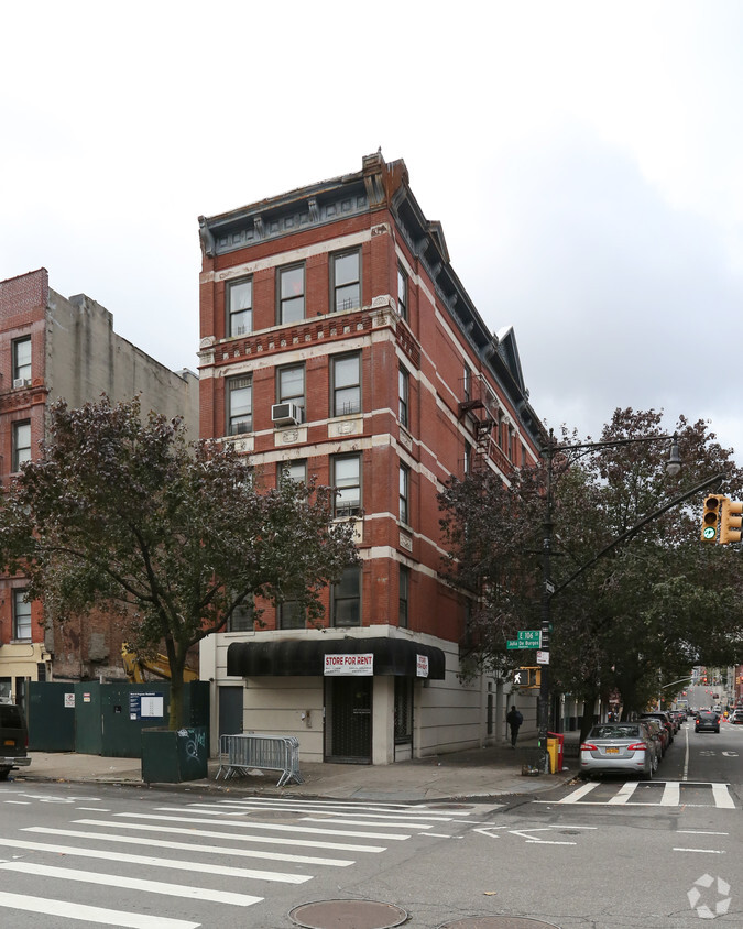 Building Front - 150 E 106th St