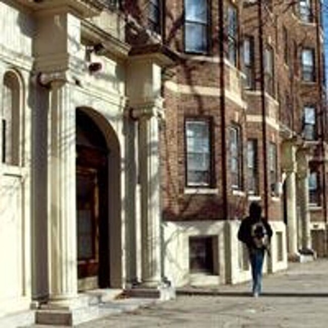 Building Photo - Available now - No Broker fee - Allston 2 bed