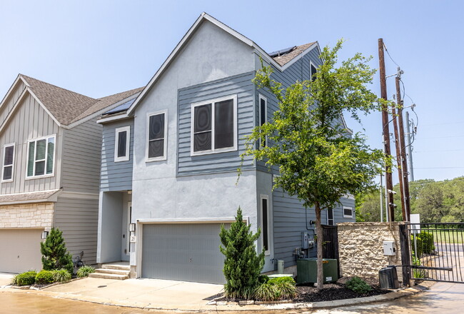 Building Photo - 7914 Roanoke Run