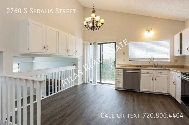 Building Photo - Split level 3 bed 2 bath home in Central A...