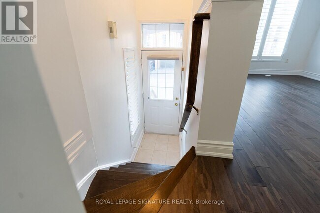 Photo du bâtiment - 50 Strathaven Dr