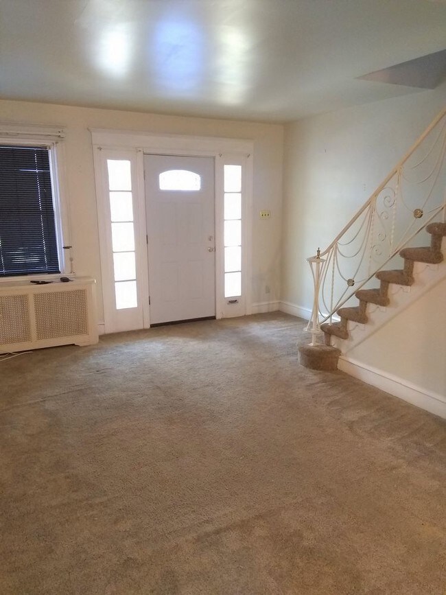 Foto del edificio - 4025 Maywood St