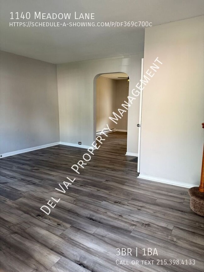Building Photo - 1140 Meadow Ln