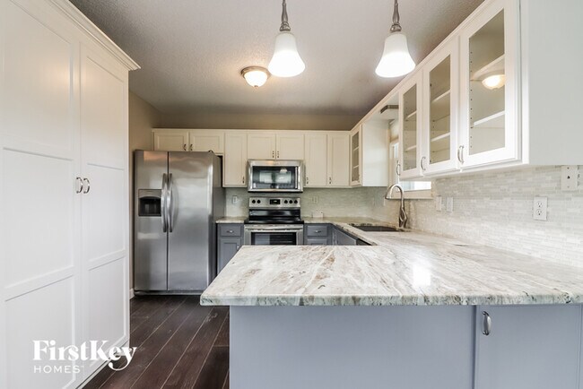 Foto del edificio - 412 N Crest Dr