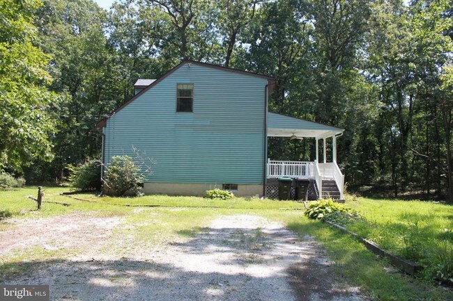 Building Photo - 619 Johnson Rd