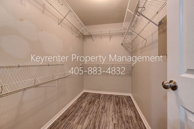 Foto del edificio - 13313 SW 2nd Terrace