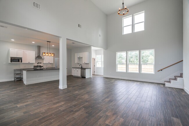 Foto del edificio - 32507 Westwood Square W Dr