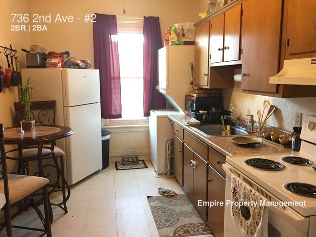 Foto del edificio - 736 2nd Ave