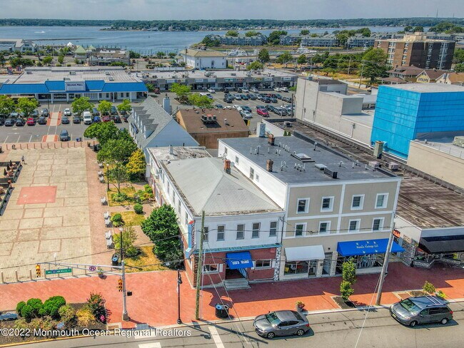 Foto del edificio - 811 Main St