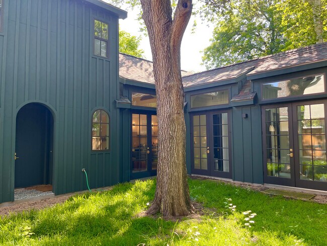 Foto del edificio - 741 Cherico St