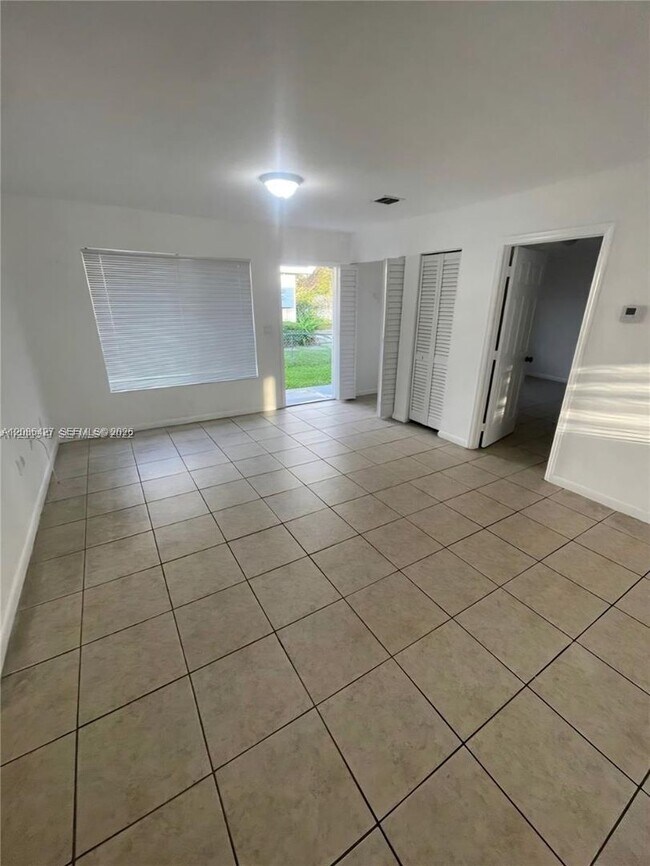 Building Photo - 2150 NW 65th St