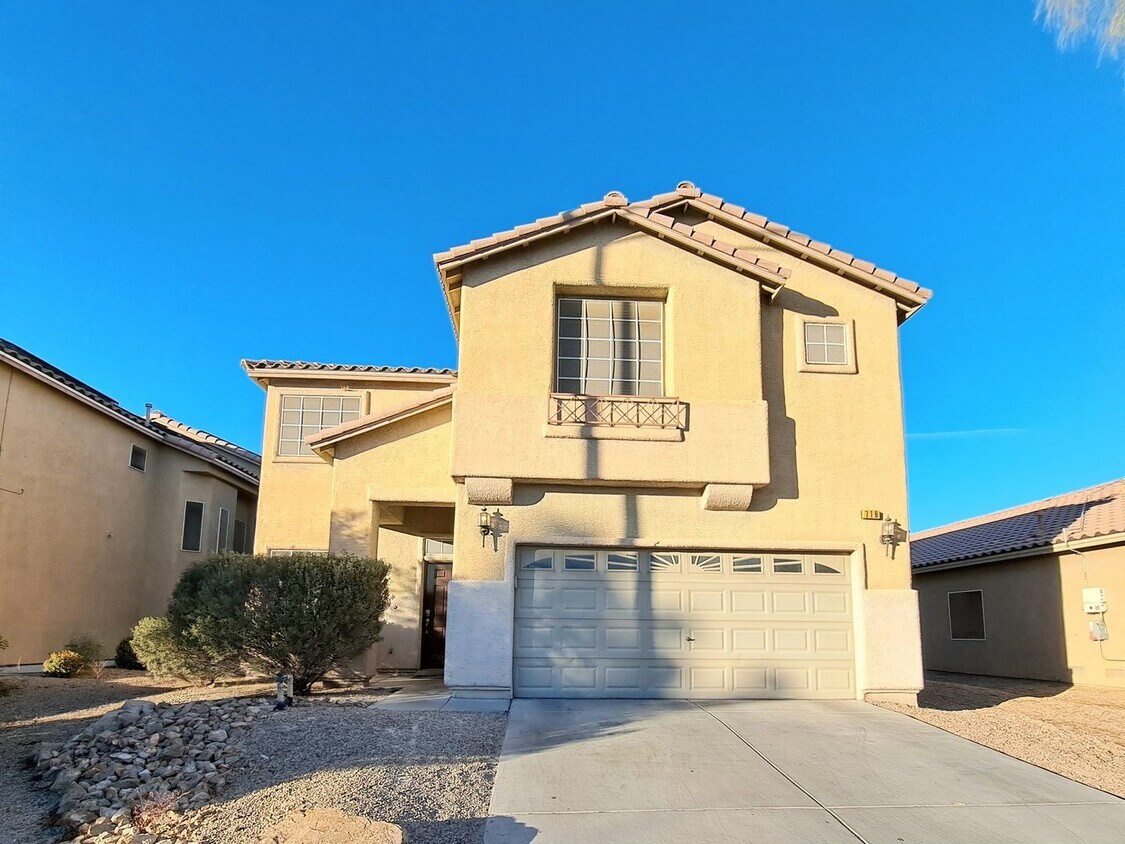 Foto principal - Coming Soon...Stunning Four Bedroom Home i...