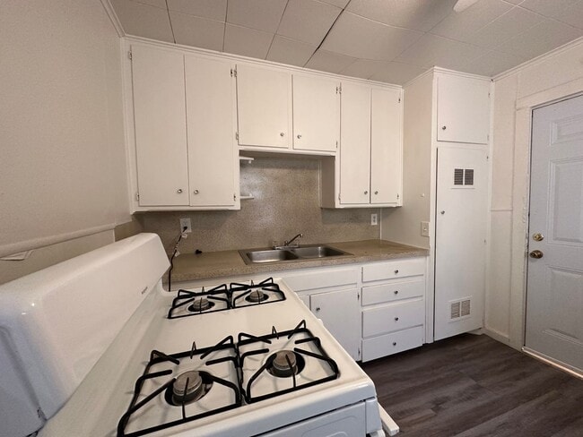 Building Photo - 1 bedroom