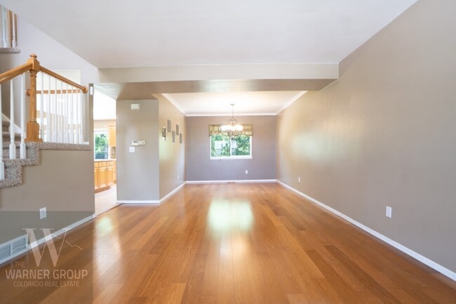 Building Photo - 8935 Thorncreek Dr