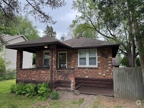 Building Photo - 3061 Emmons Ave
