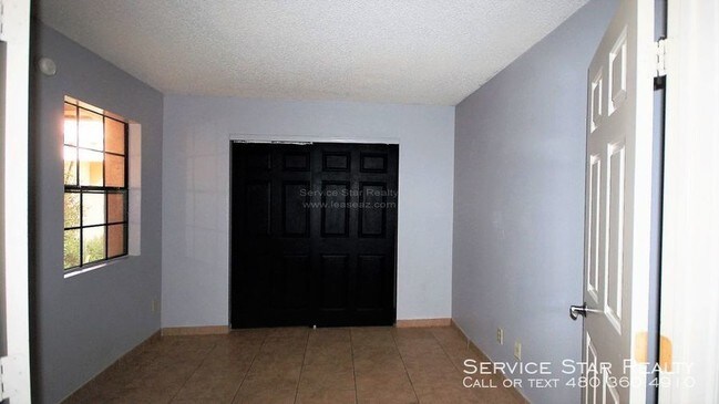 Building Photo - Shea and 51 in North Phoenix
