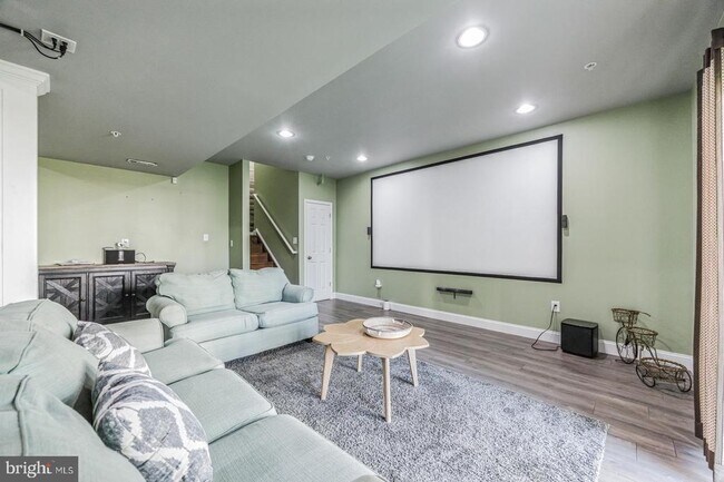 Foto del edificio - 105 Elton Farm Cir