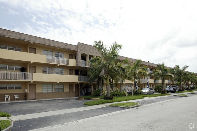 Building Photo - Aguadulce