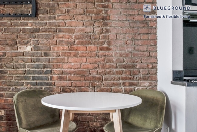 Foto del edificio - 118 Christopher St