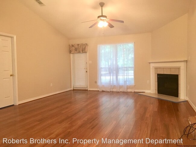 Building Photo - 3 br, 2 bath House - 746 Willow Springs Drive