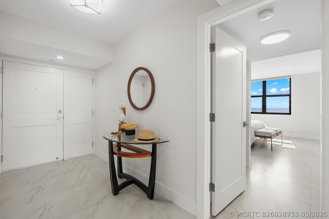 Building Photo - 3400 N Ocean Dr