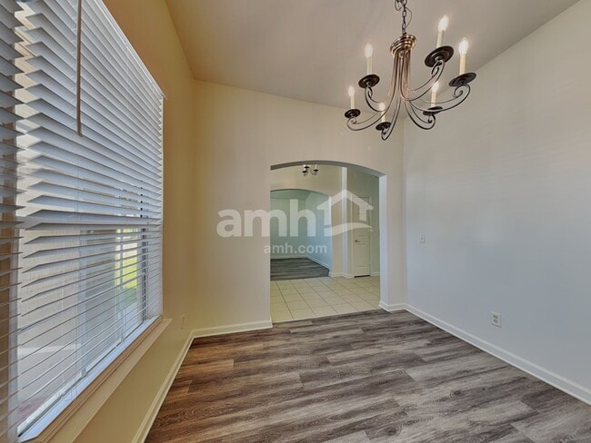 Building Photo - 3748 Juliet Leia Cir S