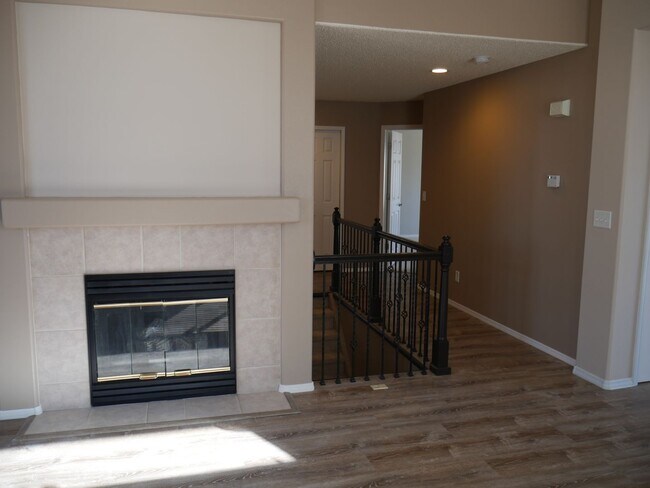 Building Photo - 4 Bed 3 Bath Ranch with Walk Out Basement ...