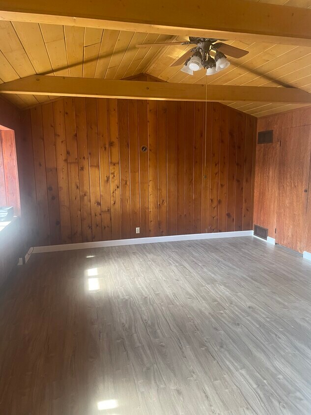 Studio Bedroom - 9645 La Alba Dr
