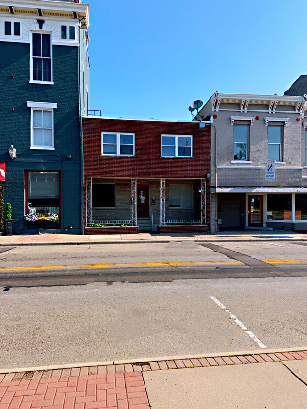 Foto principal - 207 Harrison Ave
