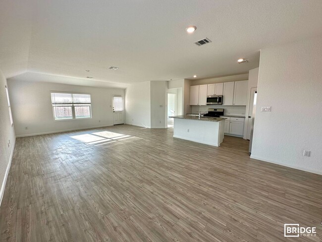 Building Photo - 1216 Treehouse Lane New Braunfels, TX 78130
