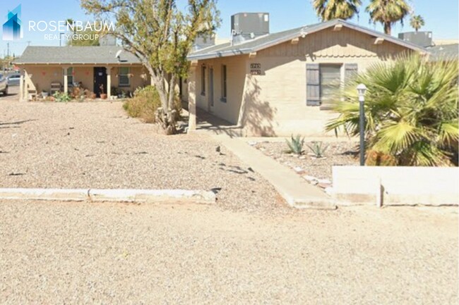Building Photo - 1701 N Village Dr
