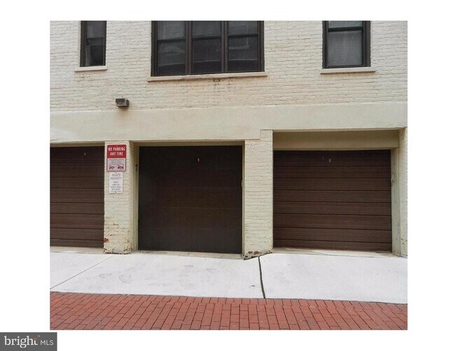 Building Photo - 2630 Adams Mill Rd NW