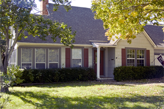 Building Photo - 1016 Puryear Dr