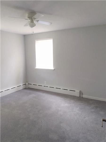 Building Photo - 475 Domino Ln