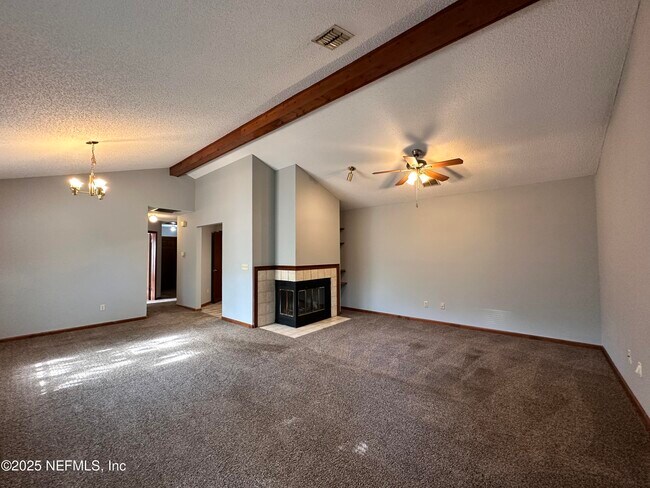 Foto del edificio - 3834 Windridge Ct