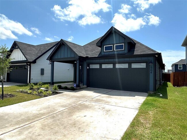 Foto del edificio - 504 Sandringham Lp