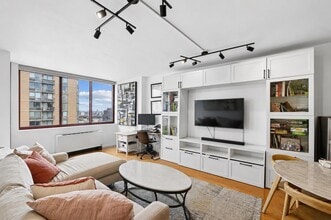 Building Photo - 4-74-74 48th Ave