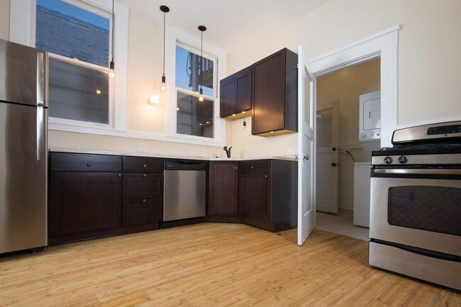 Building Photo - South Van Ness Avenue - 453-455