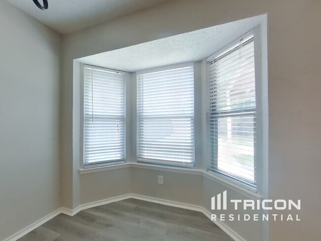 Foto del edificio - 8033 Berrybrook Dr