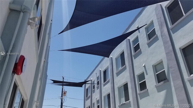 Foto del edificio - 1814 SW 22nd Ave