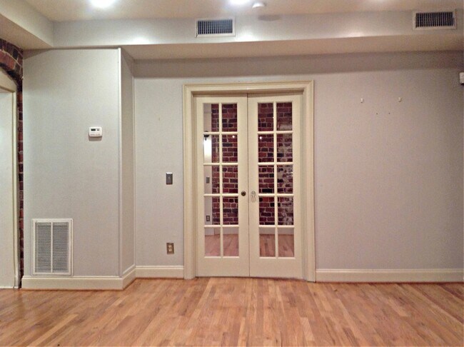 Foto del edificio - 635 Myrtle St NE