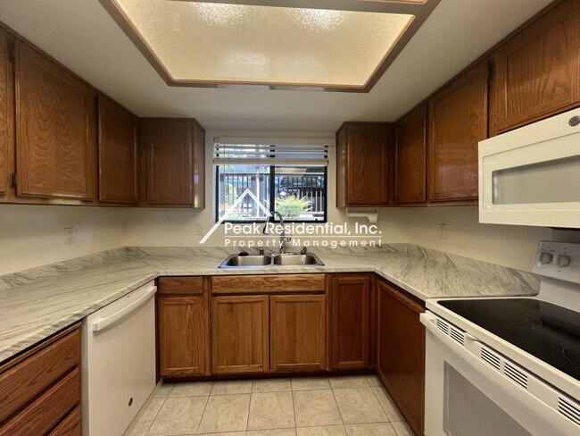 Foto del edificio - Wonderful 2bd/2ba Cameron Park Condo!