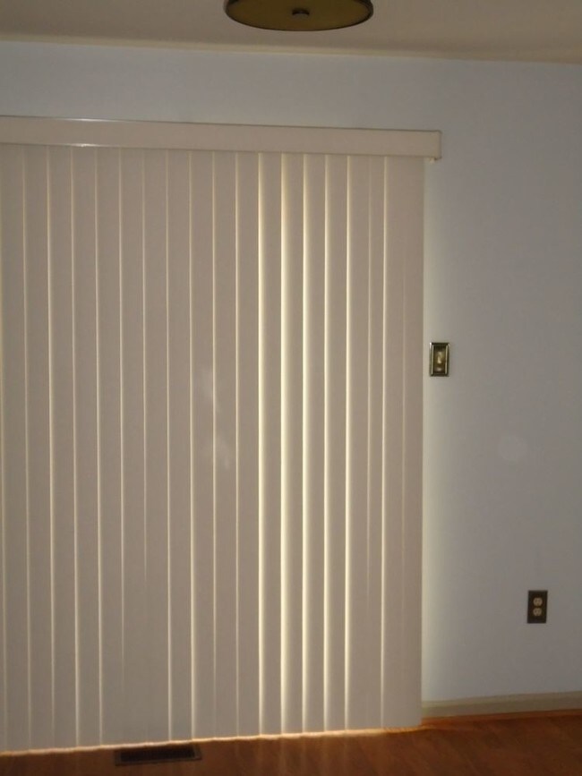 Foto del edificio - 8901 Oakwood Way