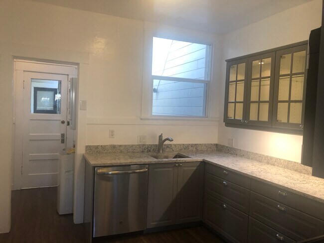 Foto del edificio - 405 27th Ave