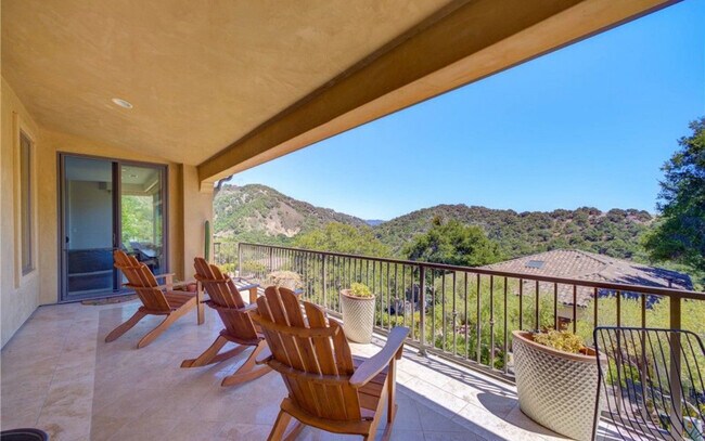 Veranda: ¡mira el amanecer! - 5595 Tanbark Ct