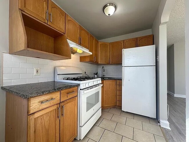 Photo - 6710 Rowland Ave Apartment